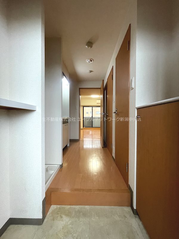 BUENA上大川前通3番町 玄関