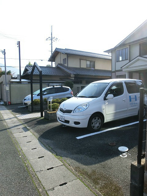 パークハイムミカサ 駐車場