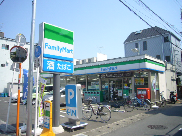 メゾン・ド・アモール コンビニ