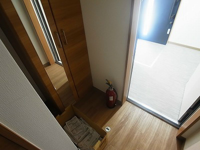 アドヴァンス新松戸 玄関