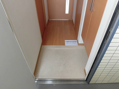 メゾン・ド・ソフィア鎌倉 玄関