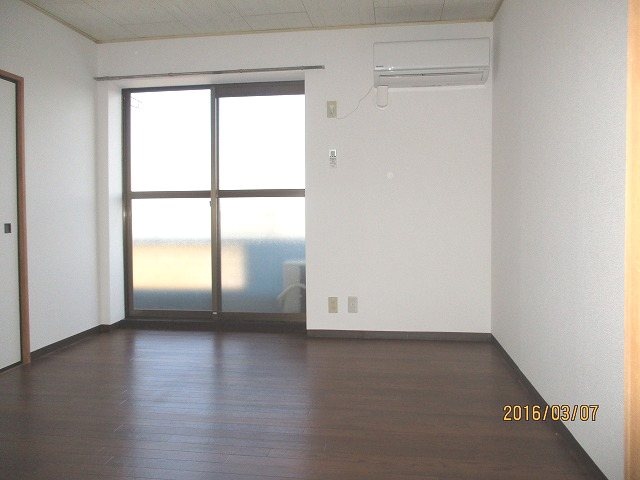 ジュネス十日市場Ａ棟 ベッドルーム