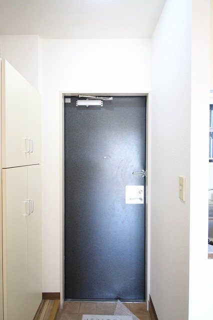 カーサ鈴木Ⅱ 玄関