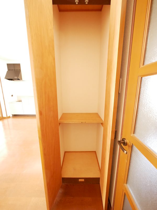 プラムマンション     収納