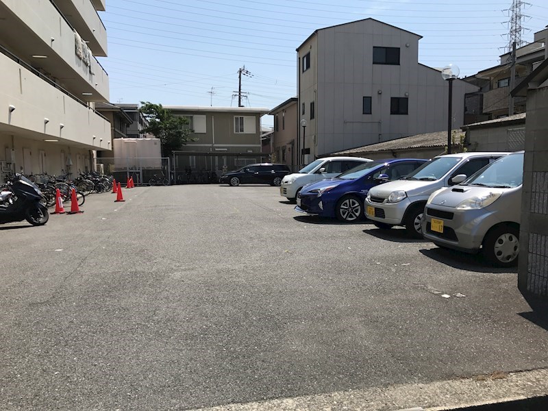 パークサイド御崎 駐車場