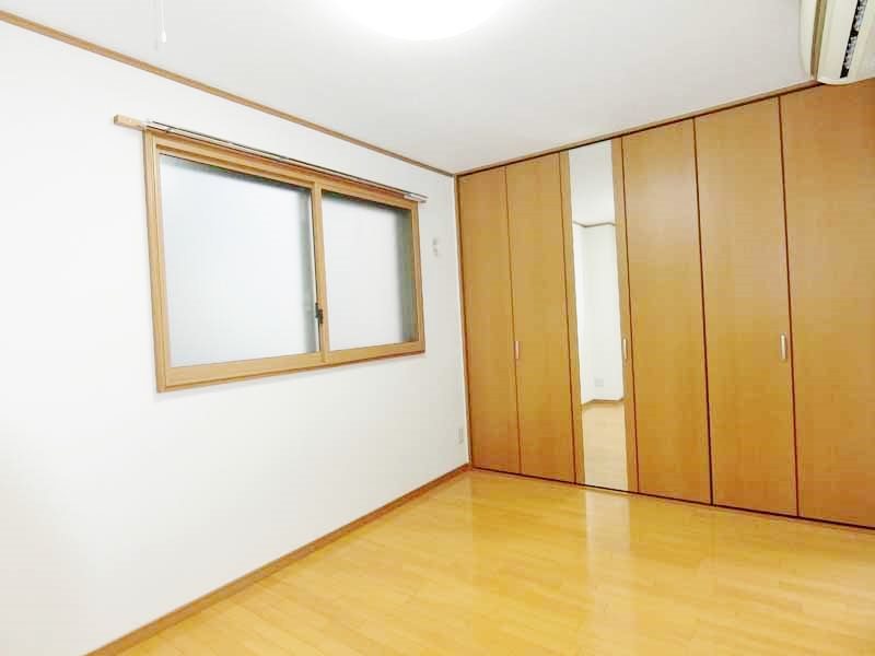 トゥリパーノ ベッドルーム