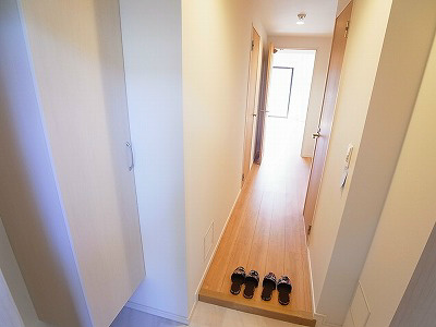 ロイヤルグレース道 玄関