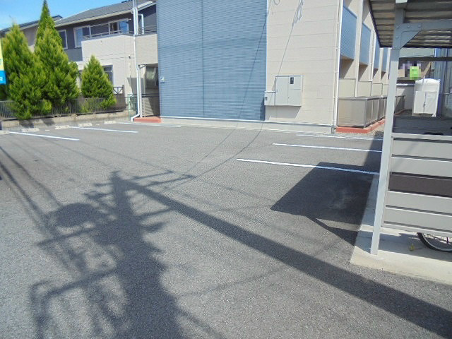 エクシーマ 駐車場