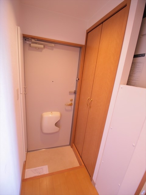 ジャネットビル 玄関