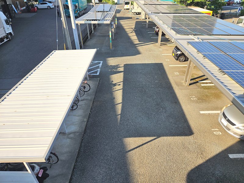 カルサイト 駐車場