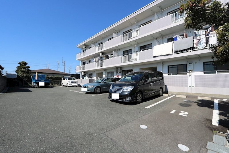 Kフラット11 駐車場