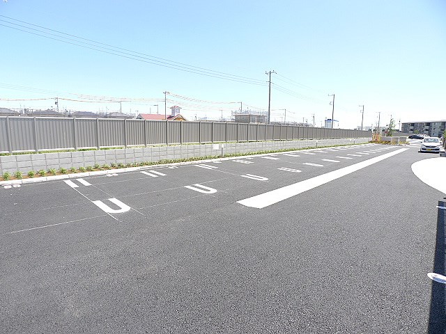 ロイジェントパークス　レイクタウン　Ⅲ　Ｅ 駐車場