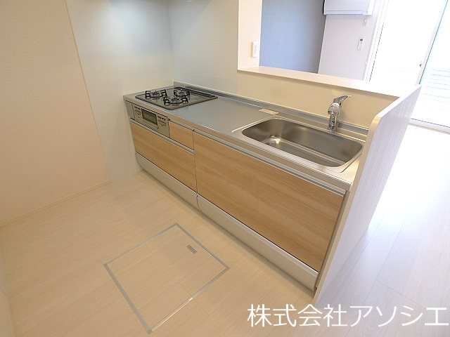 ロイジェントパークス　レイクタウン　Ⅲ　Ｅ キッチン