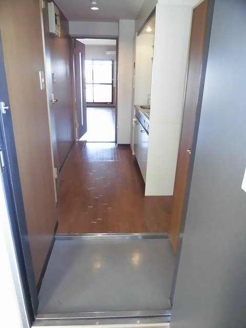 コモド二軒茶屋 玄関