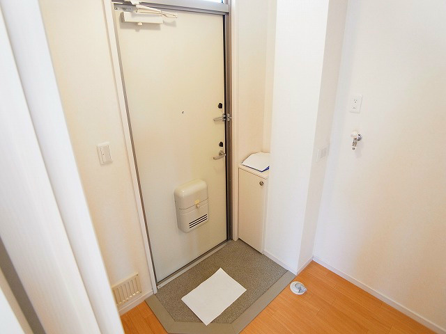 バンクール藤枝弐番館 玄関