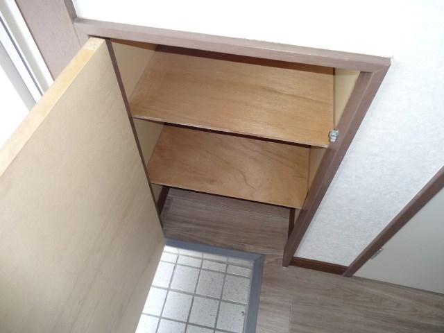 メゾン晩霞 玄関