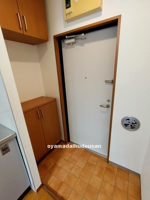 シュロス上野毛 玄関