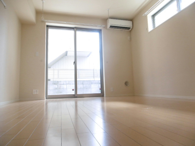 MARUMO COURT Ⅱ リビング