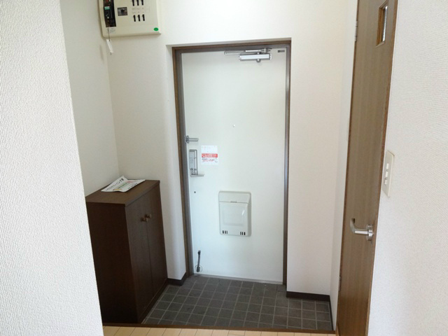 ディオール 玄関
