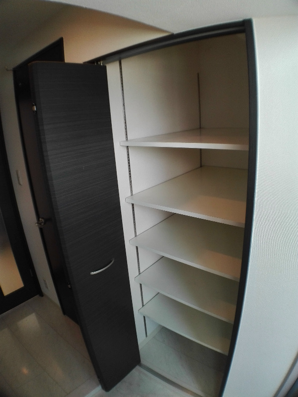 アン･ボルヌ その他1