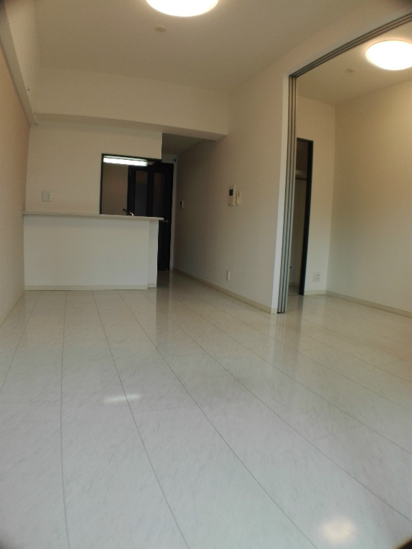 アン･ボルヌ リビング