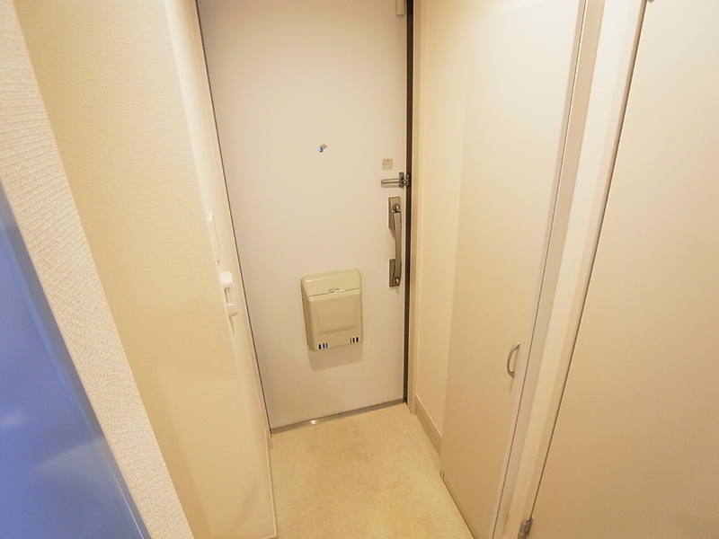 リブリ・カシオペアⅤ 玄関