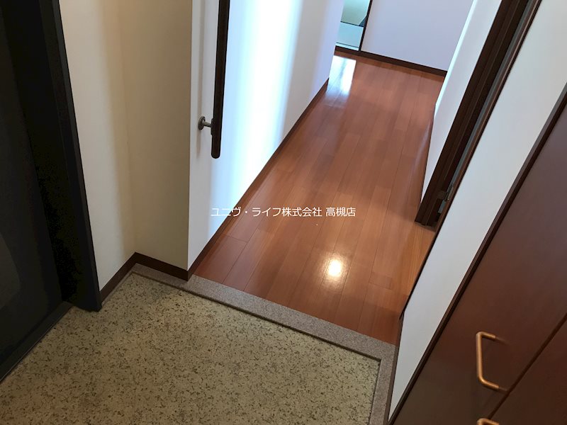 ボナールコートM 玄関