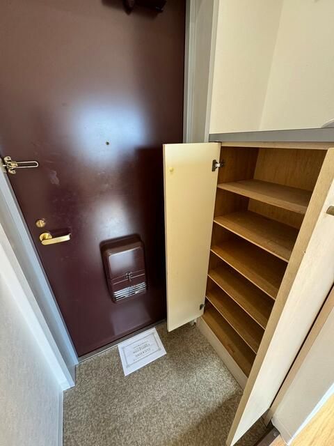 アメニティ東町 玄関