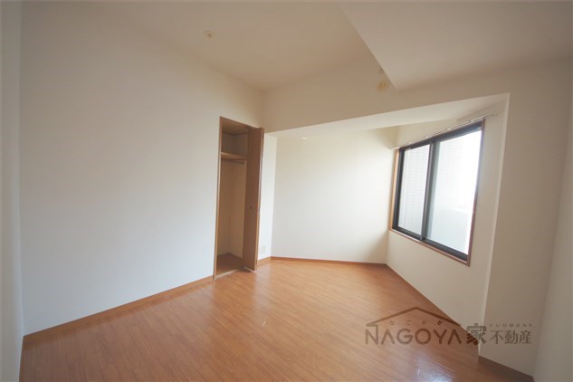 井清寿マンション ベッドルーム