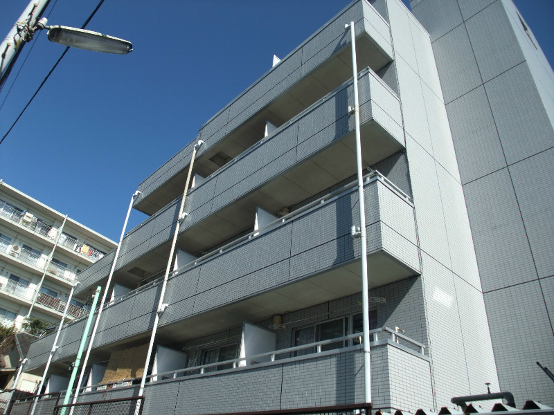 イズミタダマンション 101号室 外観