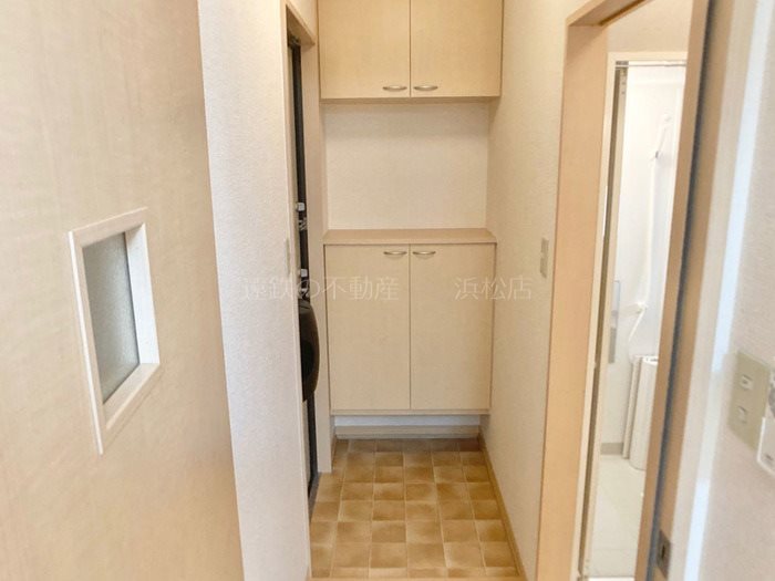 エムロードⅡ 玄関