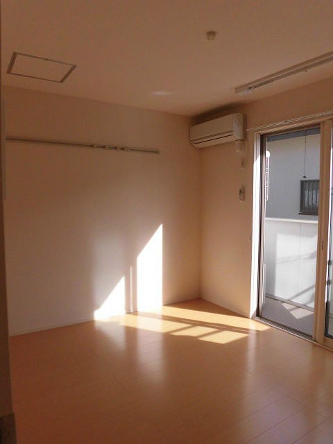 ディオネ茅ヶ崎 リビング