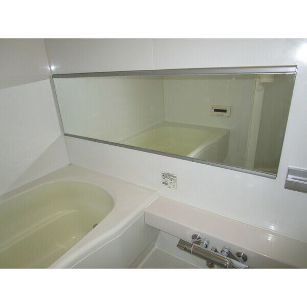 スクエア・アパートメント 風呂画像