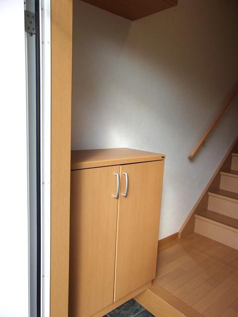 プローグⅢ 玄関