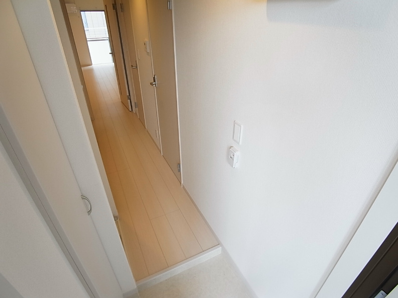 リブリ・小金 玄関