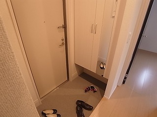 グランジュスト 玄関