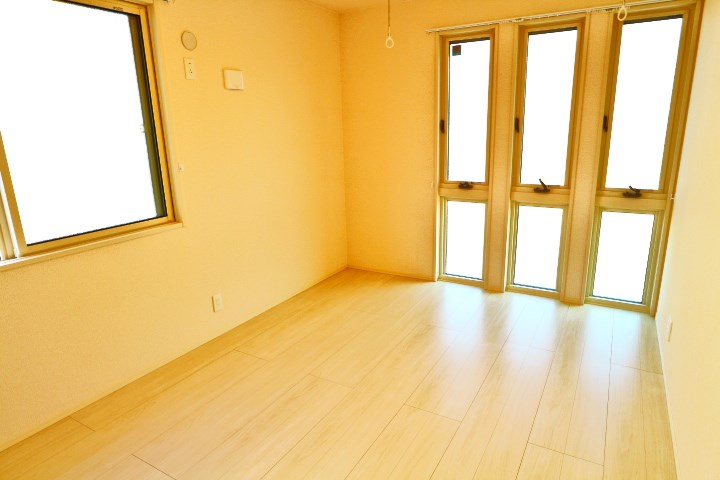 ロイジェントパークスレイクタウンⅢ　E ベッドルーム