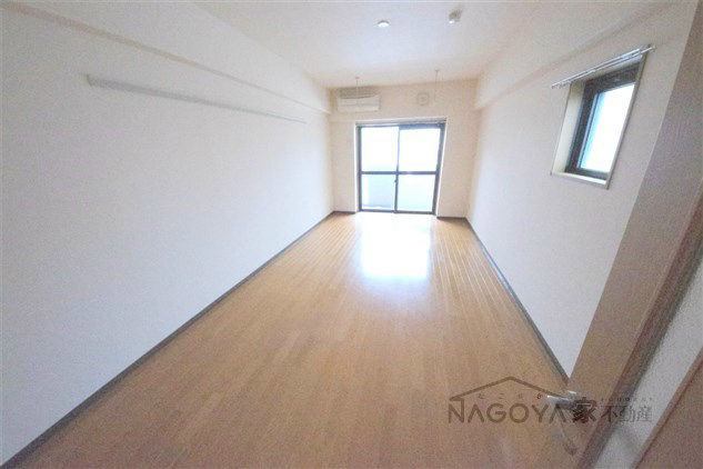 リベルテ桜山 リビング