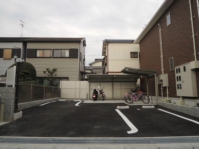 ブローテ花園 駐車場