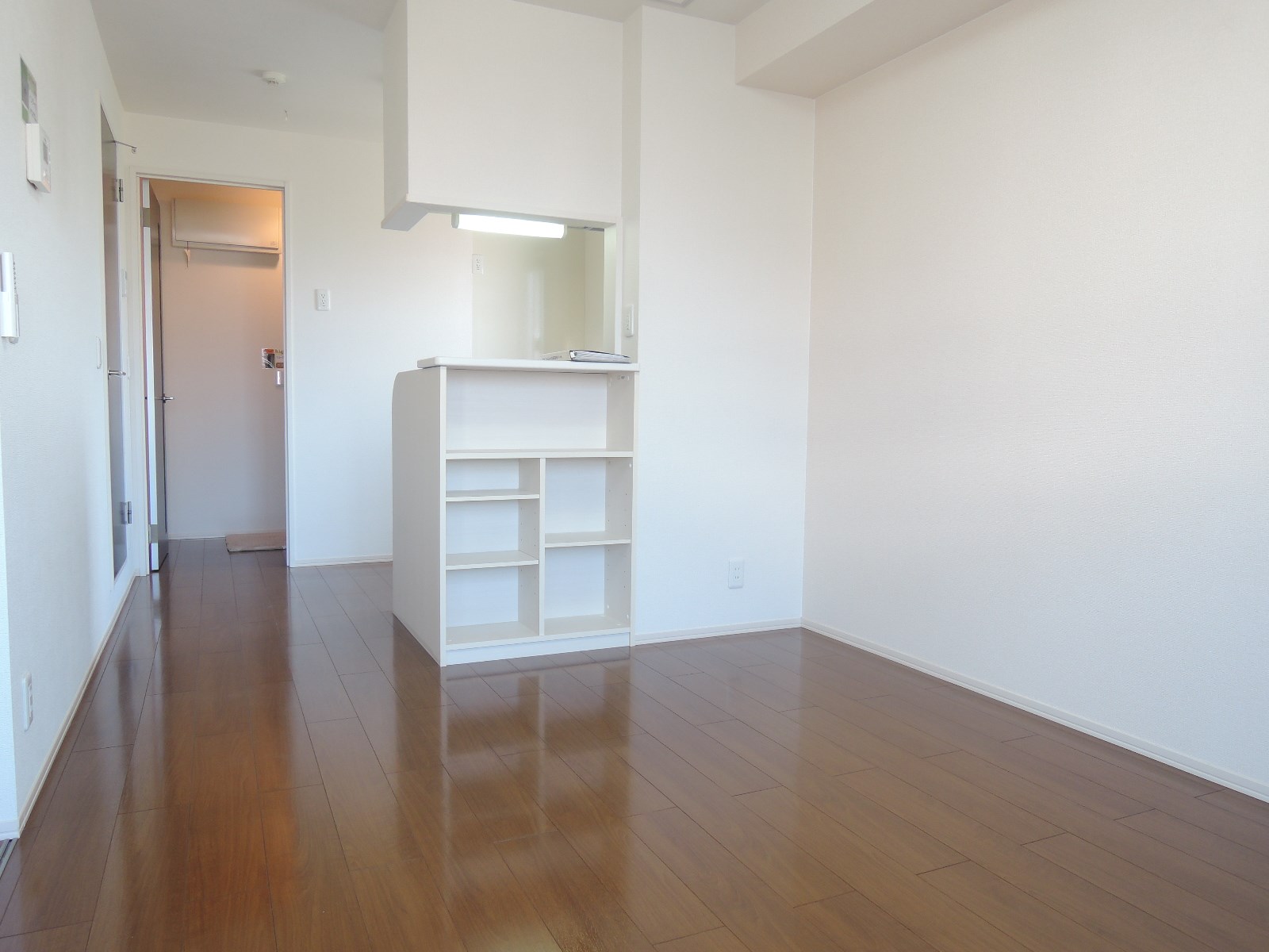 フラリッシュ・ウッド  リビング