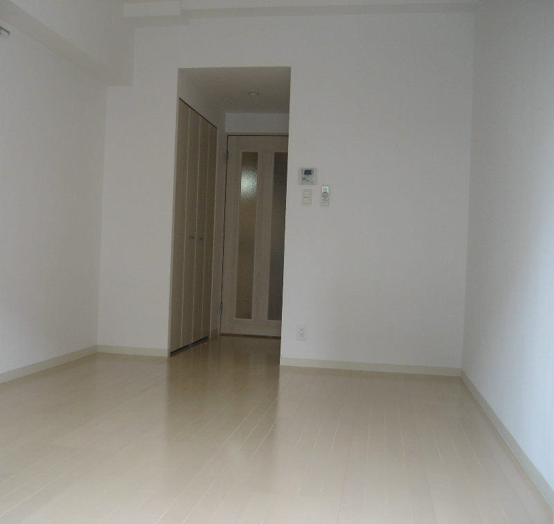 ｴｽﾎﾟｱｰﾙ二葉 リビング