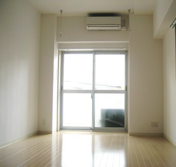 ｴｽﾎﾟｱｰﾙ二葉 ベッドルーム