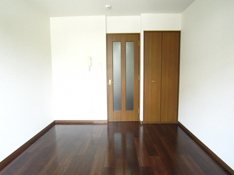 ペアーコート泉佐野 B棟　 リビング