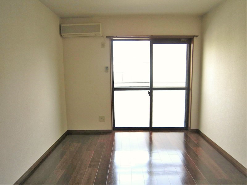 ペアーコート泉佐野 B棟　 ベッドルーム