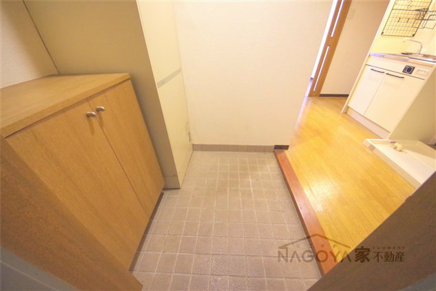 グランベール安田通 玄関