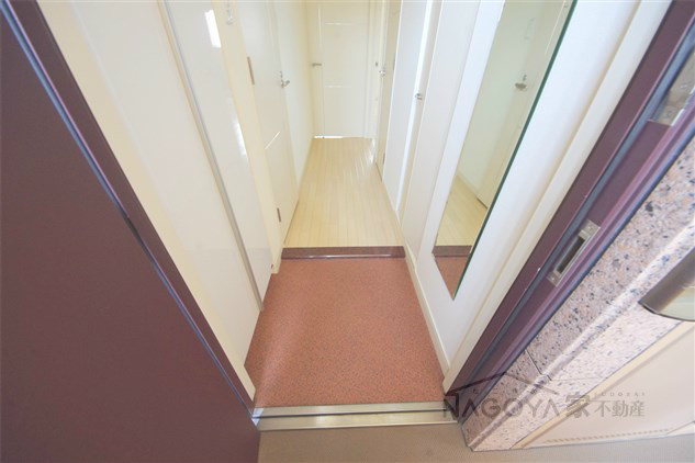 プレサンス名古屋STATIONアブソリュート 玄関