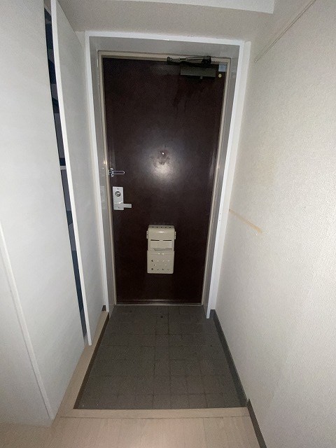 メゾンサモワール 玄関