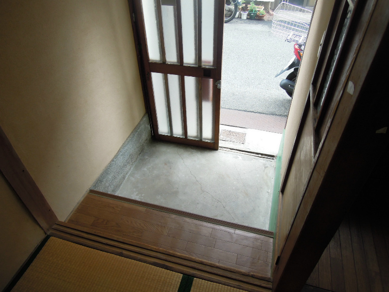 オレンジハウス 玄関
