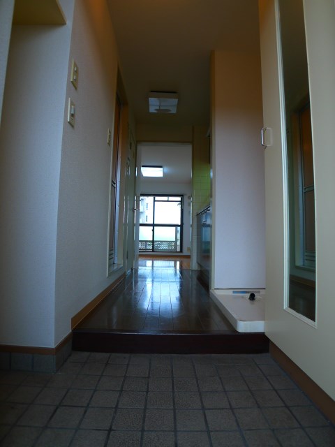 ジュネス新在家 玄関