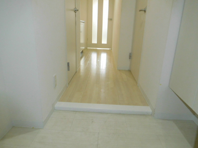 アダージオ 玄関